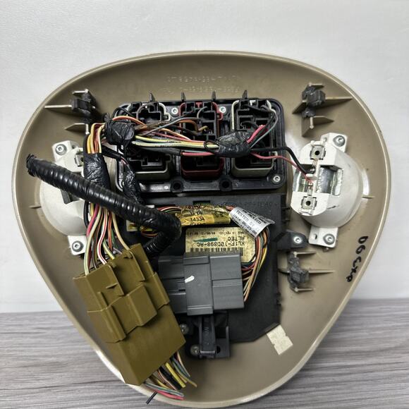 1997-2003 FORD F-150 Exped OEM Overhead Console Lights Sunroof Switch Beige - Picture 6 of 8